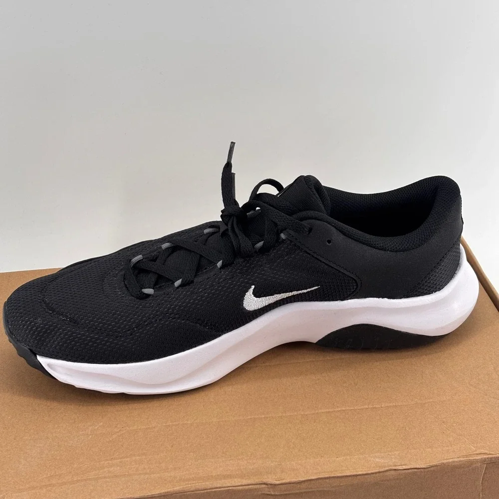 Nike Legend Essential 3 NN Mens 11 Black White Training Gym Shoes DM1120-001